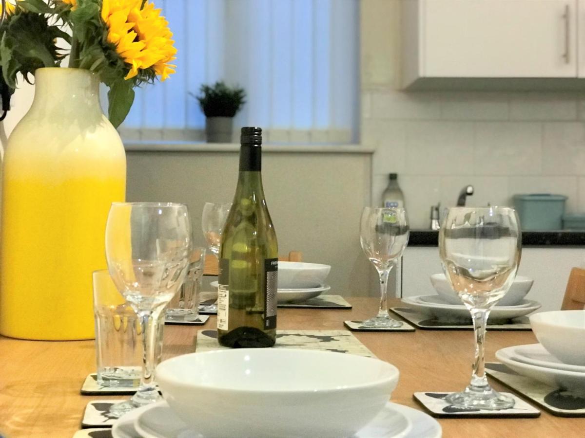 Welcoming Spacious 2-Bedroom House In St Helens St Helens  Εξωτερικό φωτογραφία