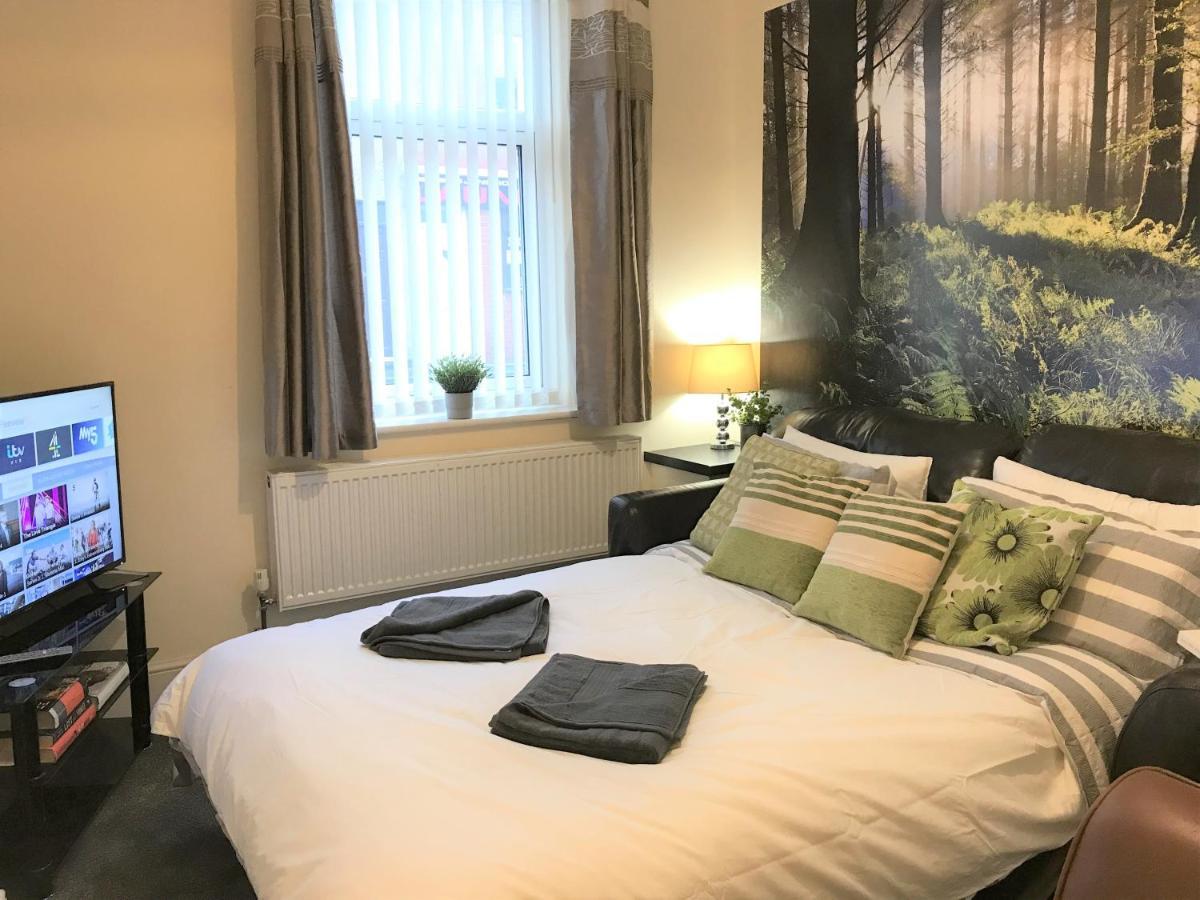 Welcoming Spacious 2-Bedroom House In St Helens St Helens  Εξωτερικό φωτογραφία