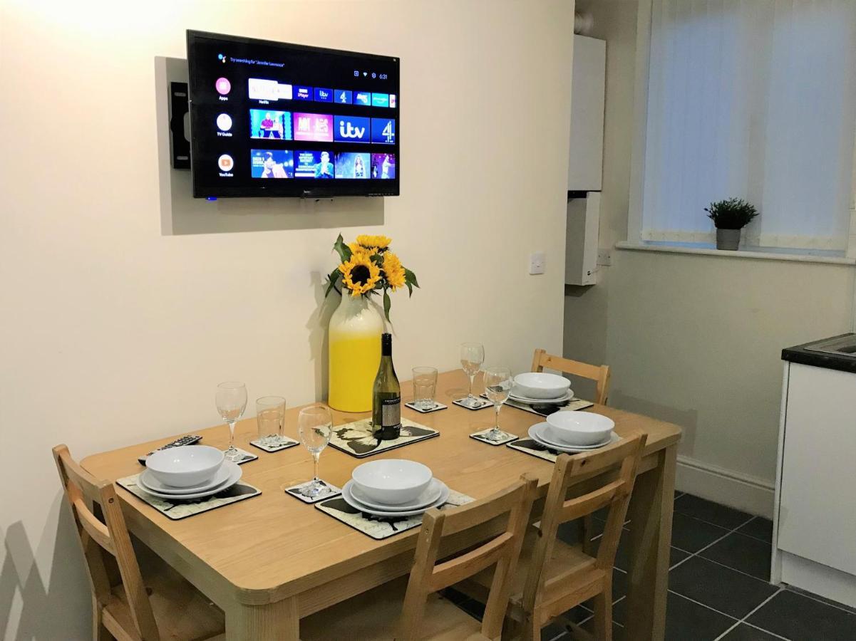 Welcoming Spacious 2-Bedroom House In St Helens St Helens  Εξωτερικό φωτογραφία